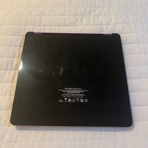 ‼️FINAL SALE,‎ MUST GO‼️ ABH Norvina Pro Collection Eyeshadow palette vol. 1 - Picture 3 of 6